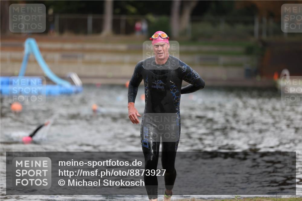14.09.2025 - Stadtparktriathlon Michael Strokosch http://msf.ph/oto/8873927 14.09.2025 12:29:12 Schwimmen 1353 meine-sportfotos.de