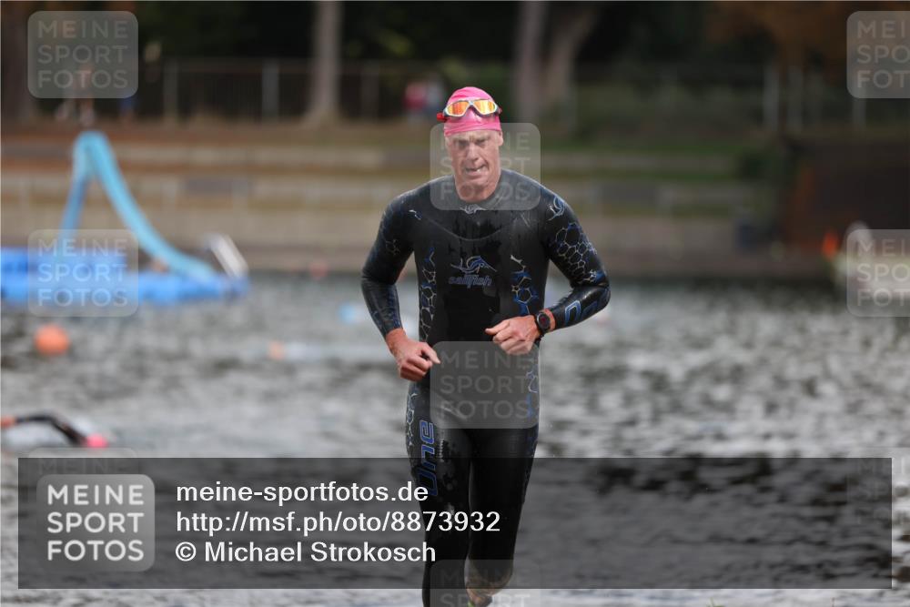 14.09.2025 - Stadtparktriathlon Michael Strokosch http://msf.ph/oto/8873932 14.09.2025 12:29:12 Schwimmen 1353 meine-sportfotos.de