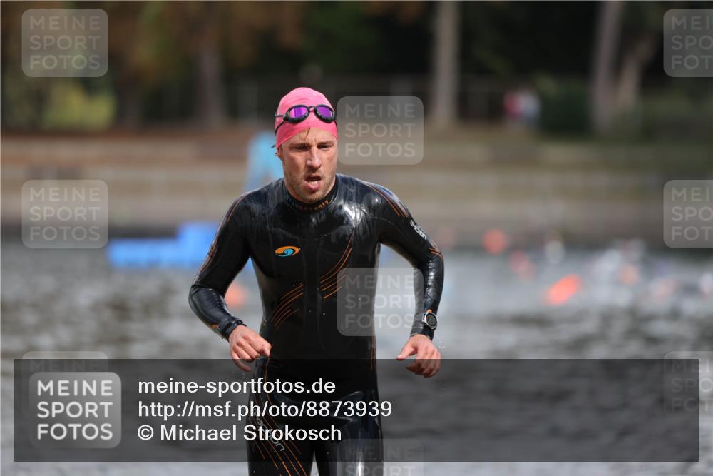 14.09.2025 - Stadtparktriathlon Michael Strokosch http://msf.ph/oto/8873939 14.09.2025 12:29:26 Schwimmen 1419 meine-sportfotos.de