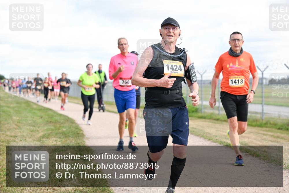 14.09.2025 - Airport Race Dr. Thomas Lammeyer http://msf.ph/oto/8873945 14.09.2025 12:18:40 Laufen 768, 1424, 1413 meine-sportfotos.de