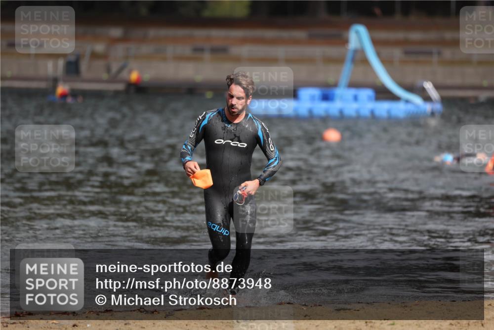 14.09.2025 - Stadtparktriathlon Michael Strokosch http://msf.ph/oto/8873948 14.09.2025 12:29:46 Schwimmen 1377 meine-sportfotos.de