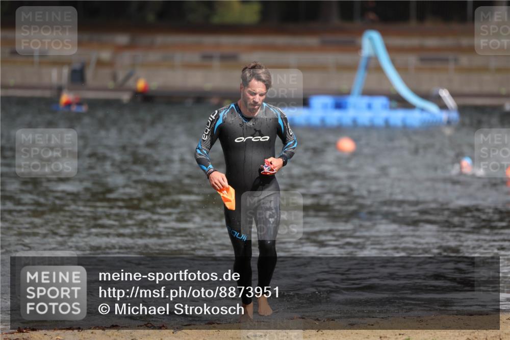 14.09.2025 - Stadtparktriathlon Michael Strokosch http://msf.ph/oto/8873951 14.09.2025 12:29:46 Schwimmen 1377 meine-sportfotos.de