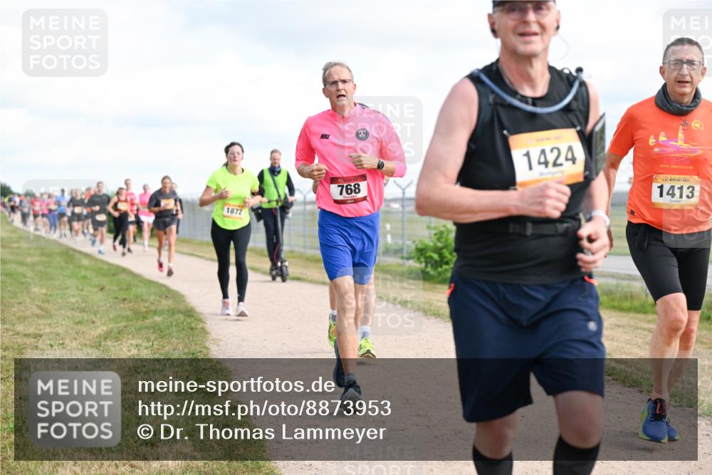 14.09.2025 - Airport Race Dr. Thomas Lammeyer http://msf.ph/oto/8873953 14.09.2025 12:18:41 Laufen 1872, 768, 1424, 1413 meine-sportfotos.de