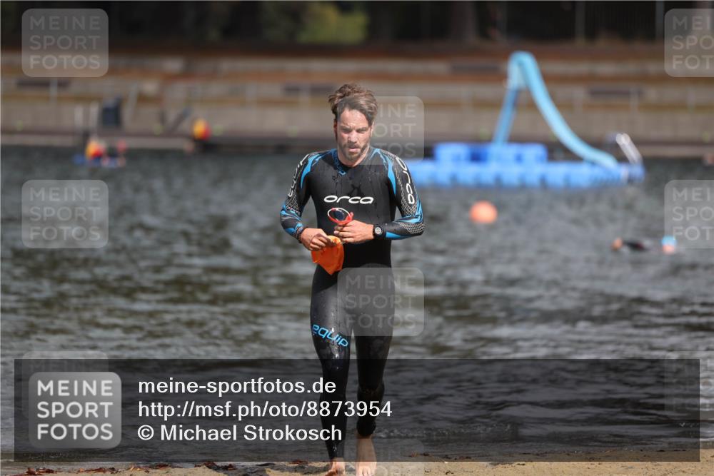 14.09.2025 - Stadtparktriathlon Michael Strokosch http://msf.ph/oto/8873954 14.09.2025 12:29:47 Schwimmen 1377 meine-sportfotos.de