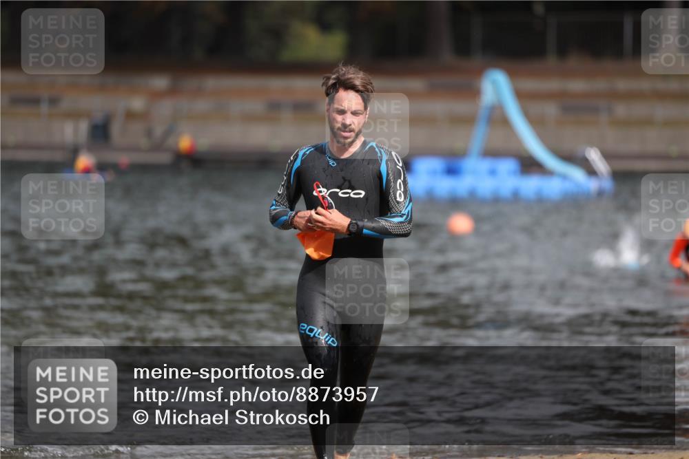 14.09.2025 - Stadtparktriathlon Michael Strokosch http://msf.ph/oto/8873957 14.09.2025 12:29:48 Schwimmen 1377 meine-sportfotos.de