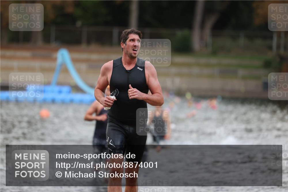 14.09.2025 - Stadtparktriathlon Michael Strokosch http://msf.ph/oto/8874001 14.09.2025 12:30:19 Schwimmen 1355, 1373, 1380, 1391, 1399 meine-sportfotos.de