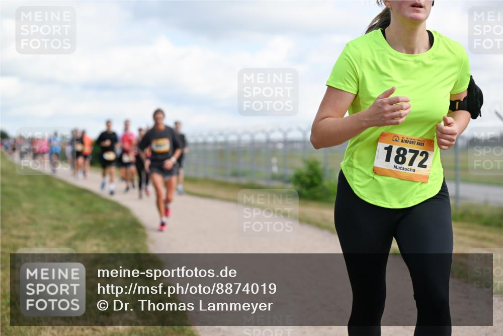 14.09.2025 - Airport Race Dr. Thomas Lammeyer http://msf.ph/oto/8874019 14.09.2025 12:18:44 Laufen 1872 meine-sportfotos.de