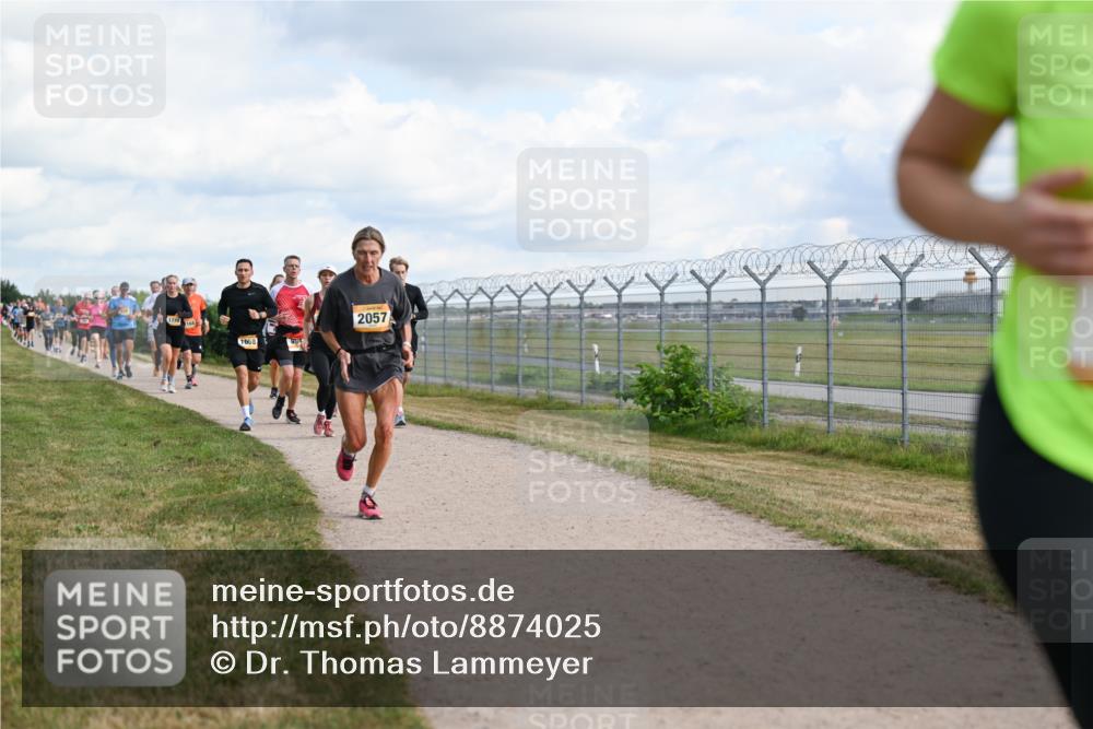 14.09.2025 - Airport Race Dr. Thomas Lammeyer http://msf.ph/oto/8874025 14.09.2025 12:18:45 Laufen 1770, 1058, 994, 2057 meine-sportfotos.de