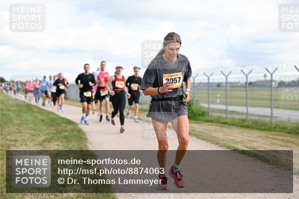 14.09.2025 - Airport Race Dr. Thomas Lammeyer http://msf.ph/oto/8874063 14.09.2025 12:18:47 Laufen 2957 meine-sportfotos.de