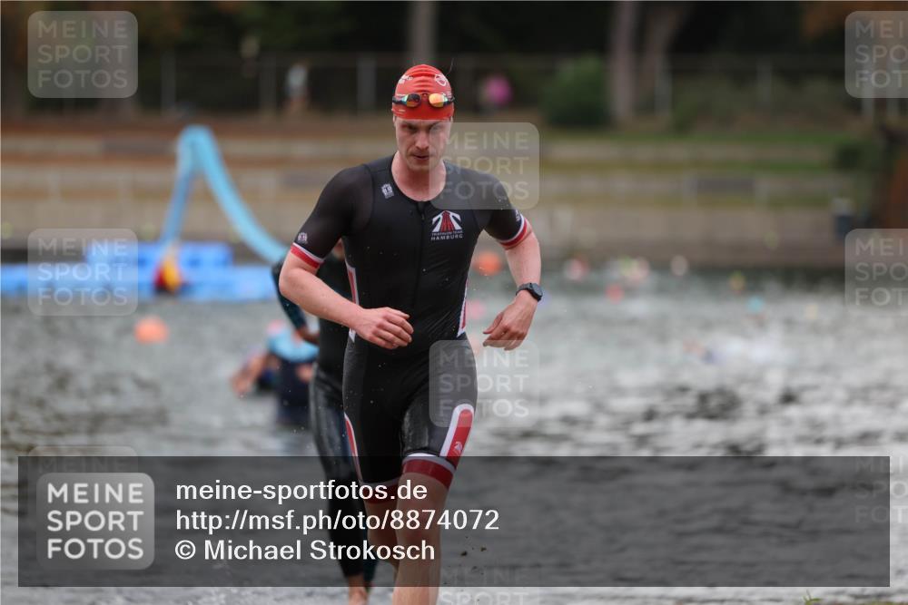 14.09.2025 - Stadtparktriathlon Michael Strokosch http://msf.ph/oto/8874072 14.09.2025 12:31:09 Schwimmen 1340, 1356, 1405 meine-sportfotos.de