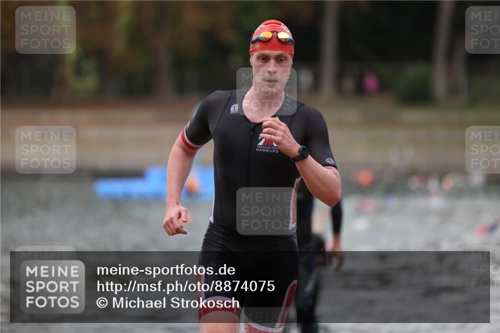 14.09.2025 - Stadtparktriathlon Michael Strokosch http://msf.ph/oto/8874075 14.09.2025 12:31:10 Schwimmen 1340, 1352, 1356, 1405 meine-sportfotos.de