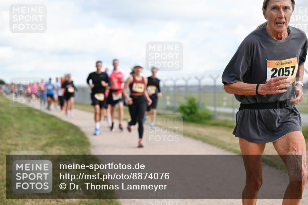14.09.2025 - Airport Race Dr. Thomas Lammeyer http://msf.ph/oto/8874076 14.09.2025 12:18:48 Laufen 2057 meine-sportfotos.de