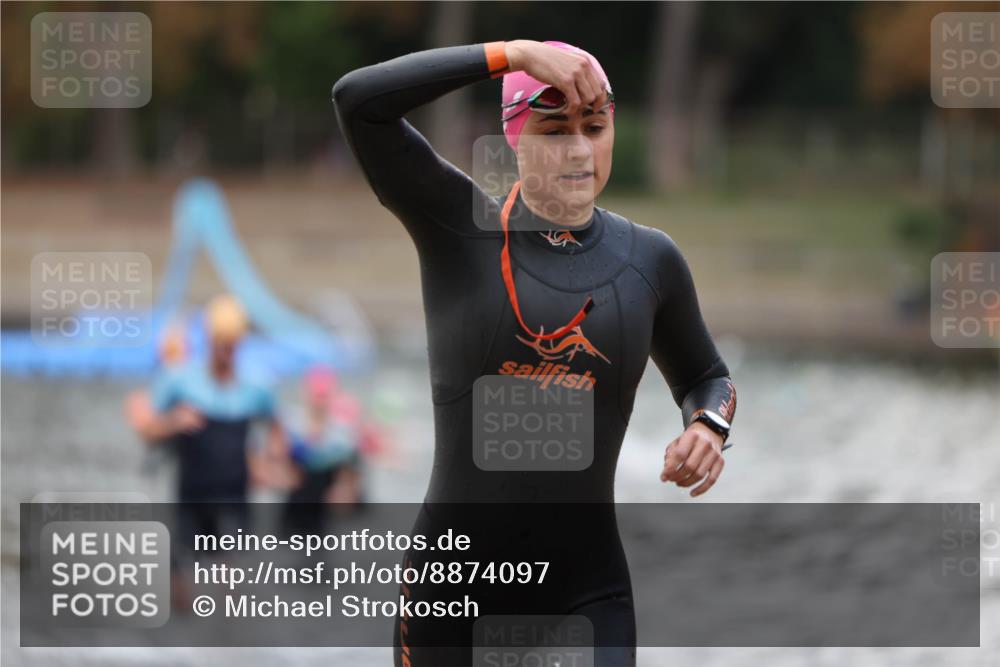 14.09.2025 - Stadtparktriathlon Michael Strokosch http://msf.ph/oto/8874097 14.09.2025 12:31:18 Schwimmen 1340, 1352, 1386 meine-sportfotos.de