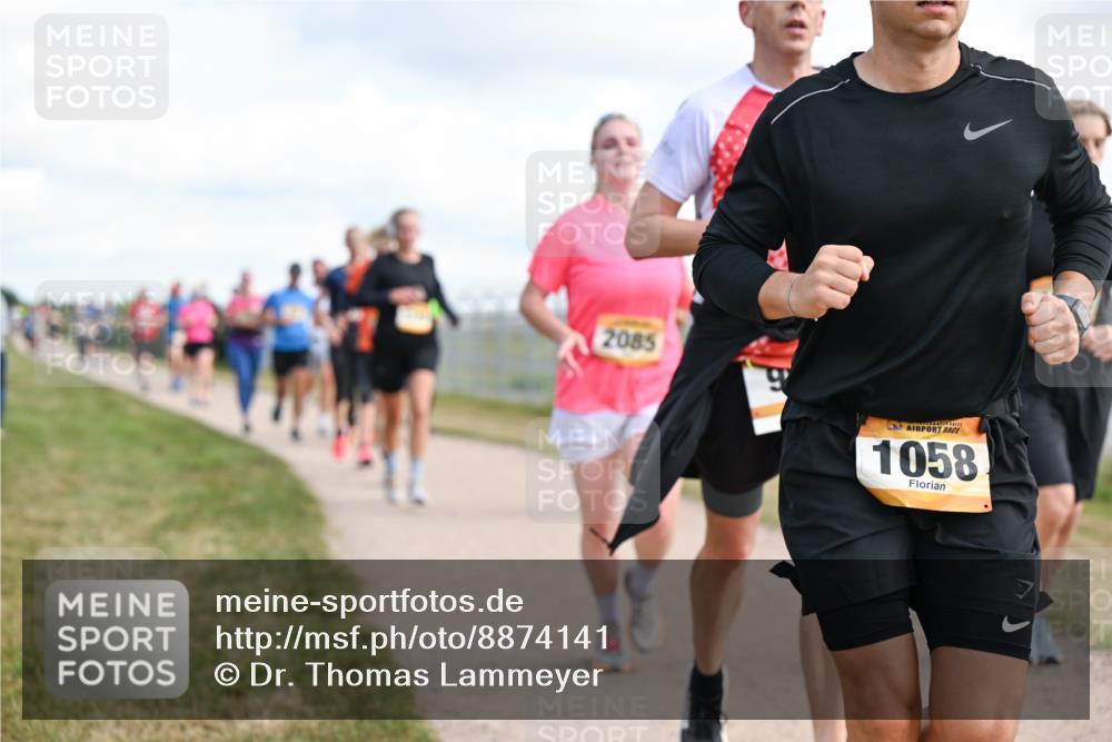 14.09.2025 - Airport Race Dr. Thomas Lammeyer http://msf.ph/oto/8874141 14.09.2025 12:18:51 Laufen 2085, 1058 meine-sportfotos.de