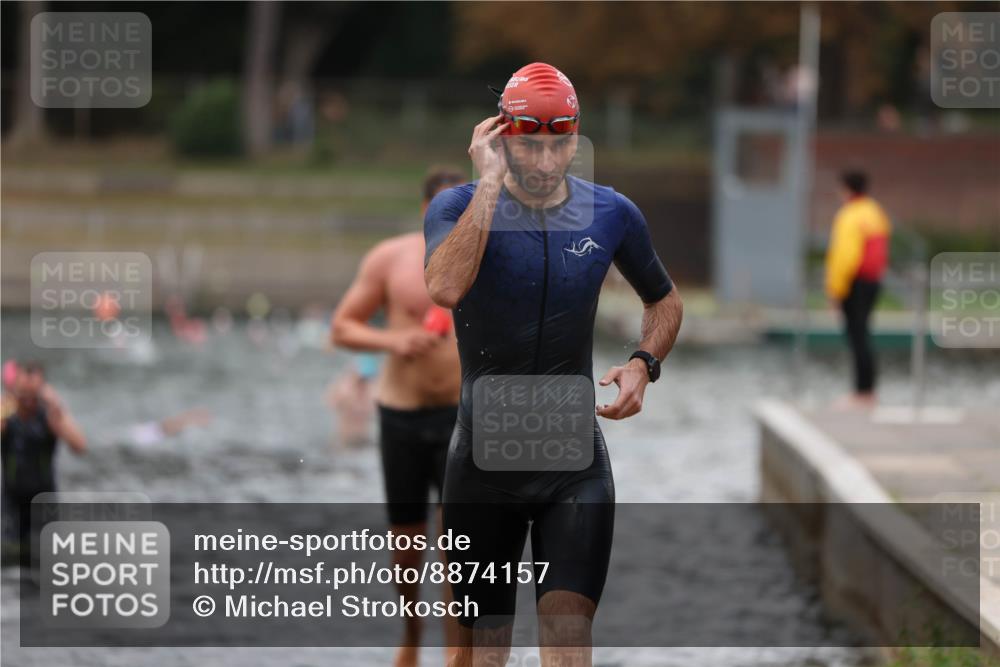 14.09.2025 - Stadtparktriathlon Michael Strokosch http://msf.ph/oto/8874157 14.09.2025 12:31:46 Schwimmen 1365, 1407, 1420 meine-sportfotos.de