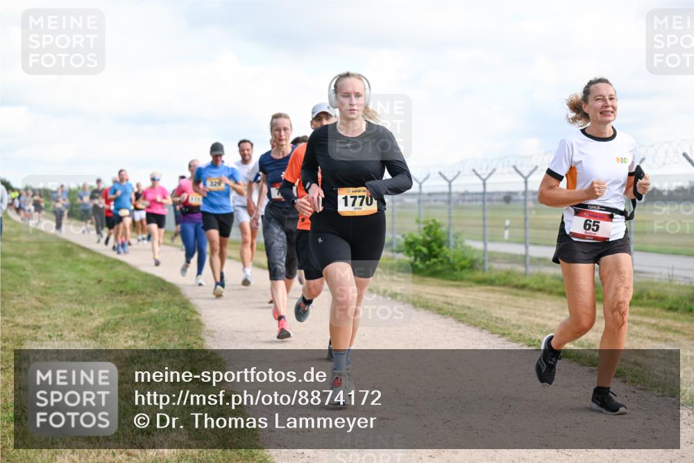 14.09.2025 - Airport Race Dr. Thomas Lammeyer http://msf.ph/oto/8874172 14.09.2025 12:18:53 Laufen 1770, 65 meine-sportfotos.de