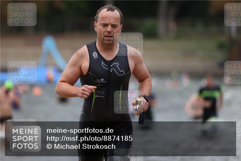 14.09.2025 - Stadtparktriathlon Michael Strokosch http://msf.ph/oto/8874185 14.09.2025 12:31:57 Schwimmen 1361, 1367, 1370, 1407 meine-sportfotos.de