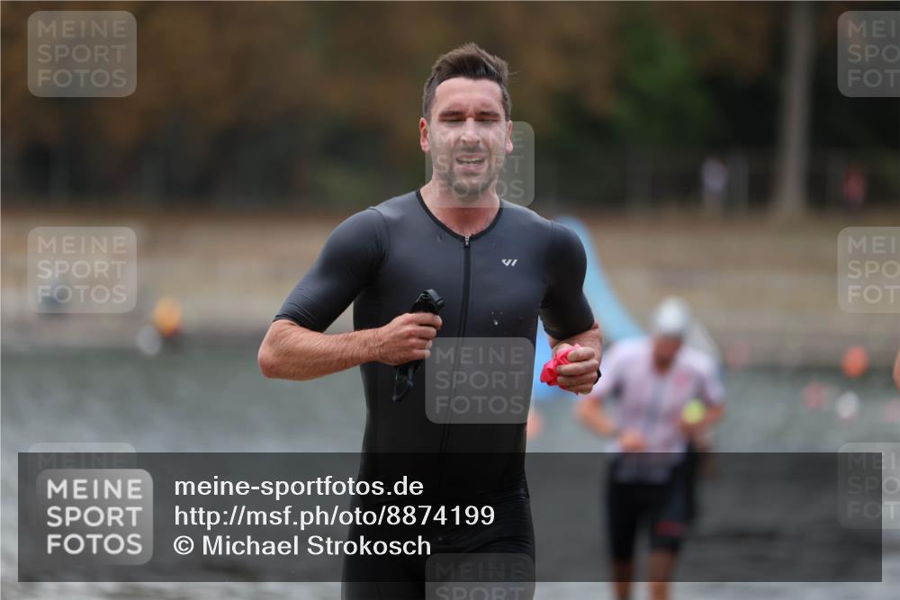 14.09.2025 - Stadtparktriathlon Michael Strokosch http://msf.ph/oto/8874199 14.09.2025 12:32:07 Schwimmen 1358, 1360, 1361, 1367, 1370, 1381 meine-sportfotos.de
