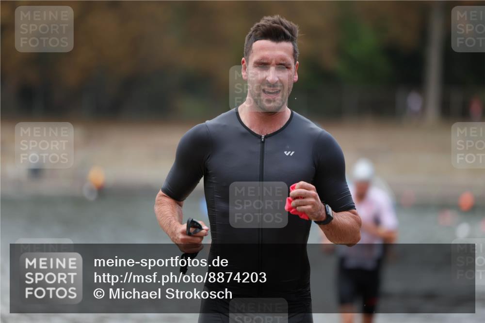 14.09.2025 - Stadtparktriathlon Michael Strokosch http://msf.ph/oto/8874203 14.09.2025 12:32:07 Schwimmen 1358, 1360, 1361, 1367, 1370, 1381 meine-sportfotos.de