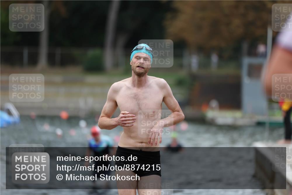 14.09.2025 - Stadtparktriathlon Michael Strokosch http://msf.ph/oto/8874215 14.09.2025 12:32:12 Schwimmen 1358, 1360, 1368, 1369, 1381 meine-sportfotos.de