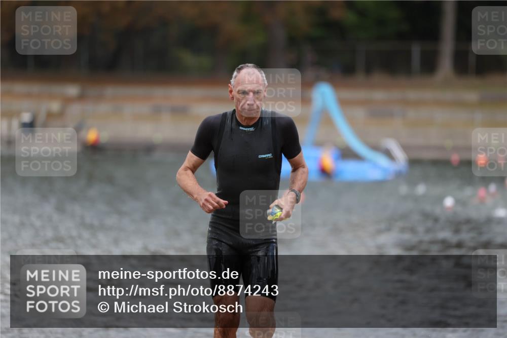 14.09.2025 - Stadtparktriathlon Michael Strokosch http://msf.ph/oto/8874243 14.09.2025 12:32:23 Schwimmen 1358, 1368, 1369 meine-sportfotos.de