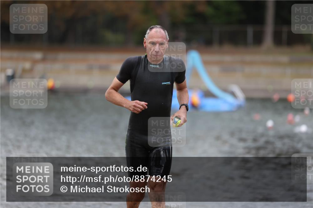14.09.2025 - Stadtparktriathlon Michael Strokosch http://msf.ph/oto/8874245 14.09.2025 12:32:23 Schwimmen 1358, 1368, 1369 meine-sportfotos.de
