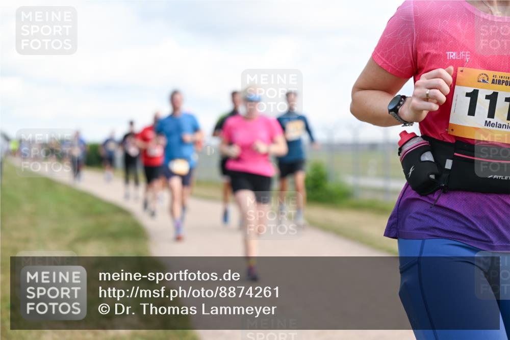 14.09.2025 - Airport Race Dr. Thomas Lammeyer http://msf.ph/oto/8874261 14.09.2025 12:18:59 Laufen 42, 111 meine-sportfotos.de