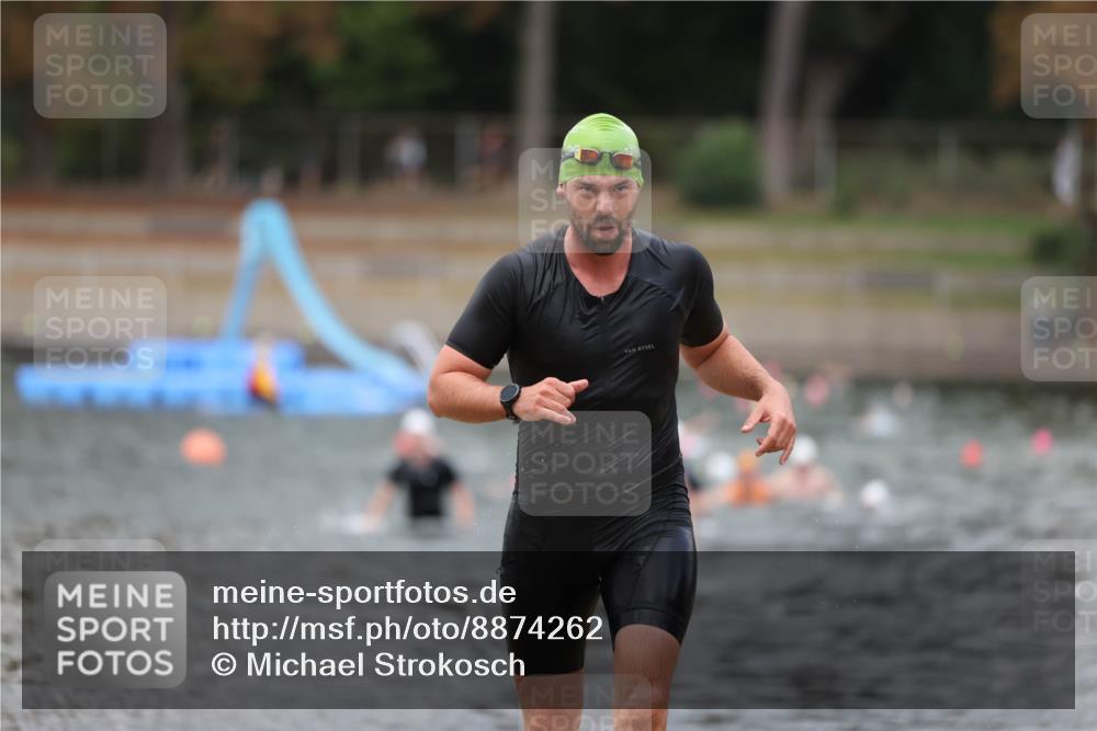 14.09.2025 - Stadtparktriathlon Michael Strokosch http://msf.ph/oto/8874262 14.09.2025 12:32:38 Schwimmen 1396 meine-sportfotos.de