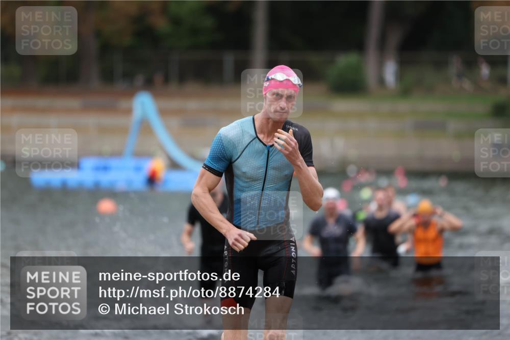 14.09.2025 - Stadtparktriathlon Michael Strokosch http://msf.ph/oto/8874284 14.09.2025 12:32:51 Schwimmen 1345, 1389, 1392, 1394, 1410, 1414 meine-sportfotos.de