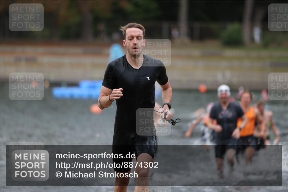 14.09.2025 - Stadtparktriathlon Michael Strokosch http://msf.ph/oto/8874302 14.09.2025 12:32:54 Schwimmen 1342, 1345, 1359, 1389, 1392, 1394, 1410, 1414 meine-sportfotos.de