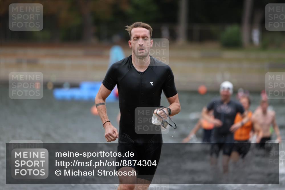 14.09.2025 - Stadtparktriathlon Michael Strokosch http://msf.ph/oto/8874304 14.09.2025 12:32:55 Schwimmen 1342, 1345, 1359, 1389, 1392, 1394, 1410, 1414 meine-sportfotos.de