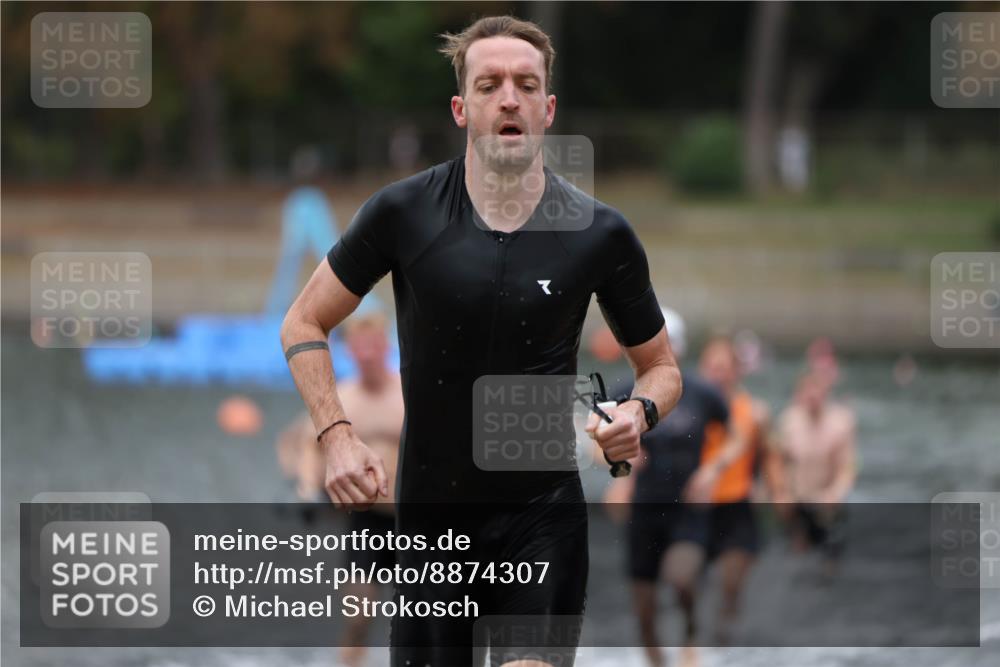 14.09.2025 - Stadtparktriathlon Michael Strokosch http://msf.ph/oto/8874307 14.09.2025 12:32:55 Schwimmen 1342, 1345, 1359, 1389, 1392, 1394, 1410, 1414 meine-sportfotos.de