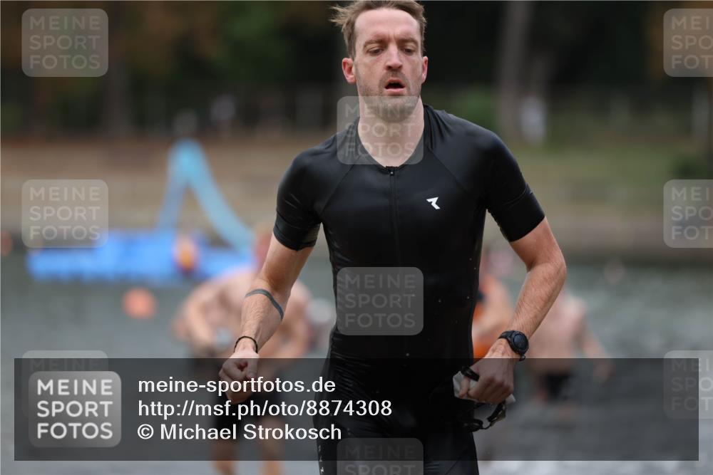 14.09.2025 - Stadtparktriathlon Michael Strokosch http://msf.ph/oto/8874308 14.09.2025 12:32:56 Schwimmen 1342, 1345, 1359, 1392, 1394, 1410, 1414 meine-sportfotos.de