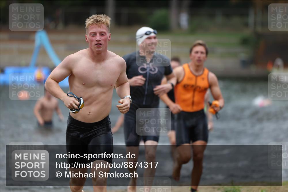 14.09.2025 - Stadtparktriathlon Michael Strokosch http://msf.ph/oto/8874317 14.09.2025 12:32:58 Schwimmen 1342, 1345, 1359, 1392, 1394, 1410, 1413, 1414 meine-sportfotos.de