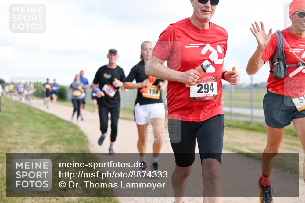 14.09.2025 - Airport Race Dr. Thomas Lammeyer http://msf.ph/oto/8874333 14.09.2025 12:19:03 Laufen 143, 156, 294, 57 meine-sportfotos.de