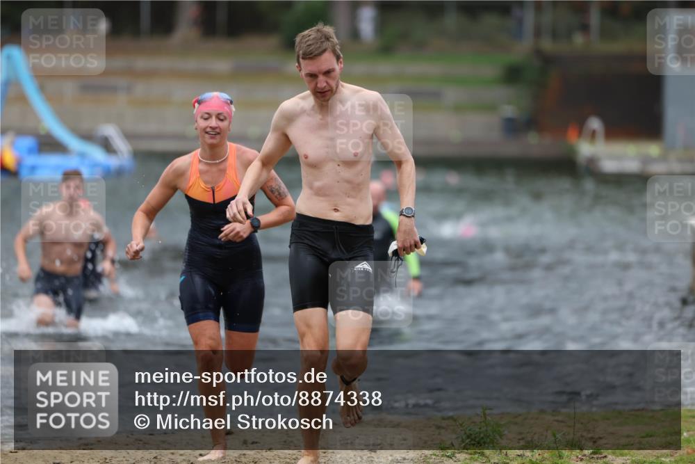 14.09.2025 - Stadtparktriathlon Michael Strokosch http://msf.ph/oto/8874338 14.09.2025 12:33:04 Schwimmen 1329, 1342, 1344, 1359, 1392, 1394, 1413, 1414 meine-sportfotos.de