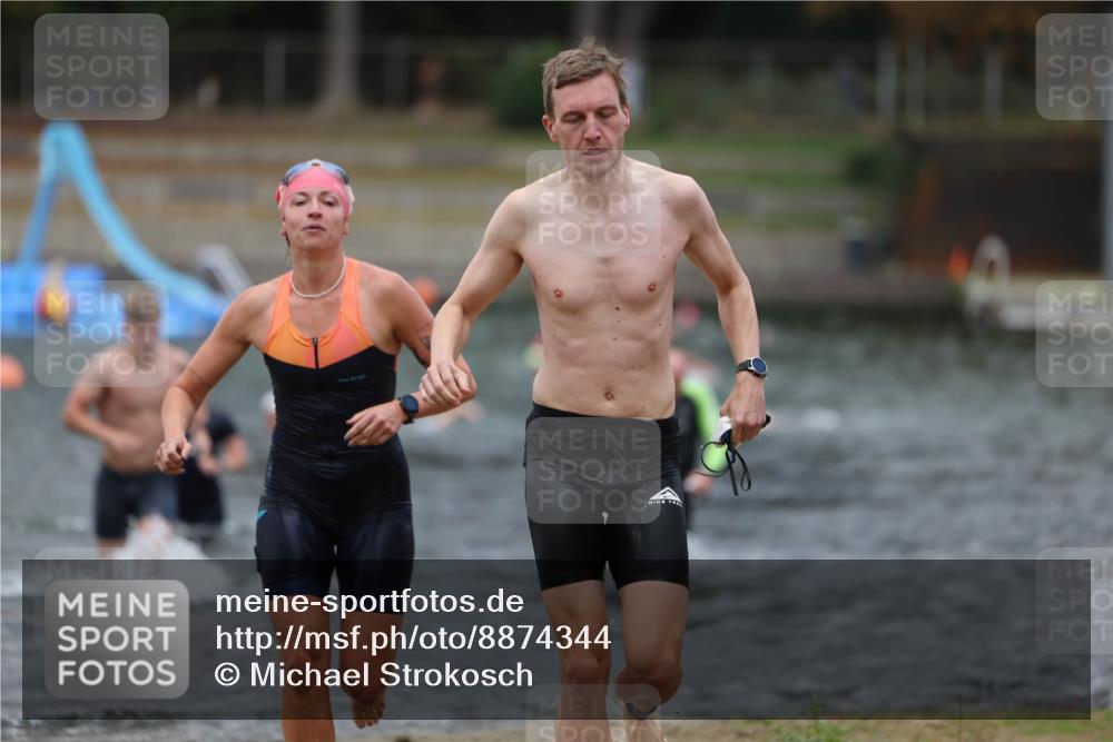 14.09.2025 - Stadtparktriathlon Michael Strokosch http://msf.ph/oto/8874344 14.09.2025 12:33:05 Schwimmen 1329, 1342, 1344, 1359, 1392, 1394, 1413 meine-sportfotos.de