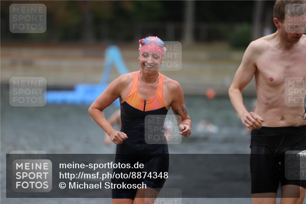 14.09.2025 - Stadtparktriathlon Michael Strokosch http://msf.ph/oto/8874348 14.09.2025 12:33:06 Schwimmen 1329, 1342, 1344, 1359, 1392, 1413 meine-sportfotos.de