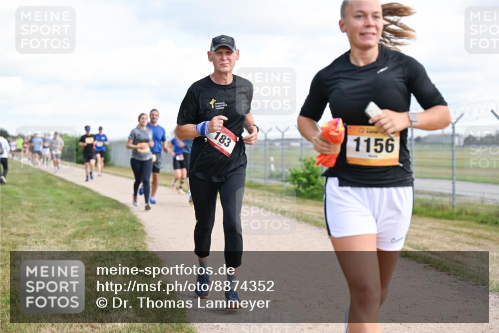 14.09.2025 - Airport Race Dr. Thomas Lammeyer http://msf.ph/oto/8874352 14.09.2025 12:19:04 Laufen 183, 1156 meine-sportfotos.de