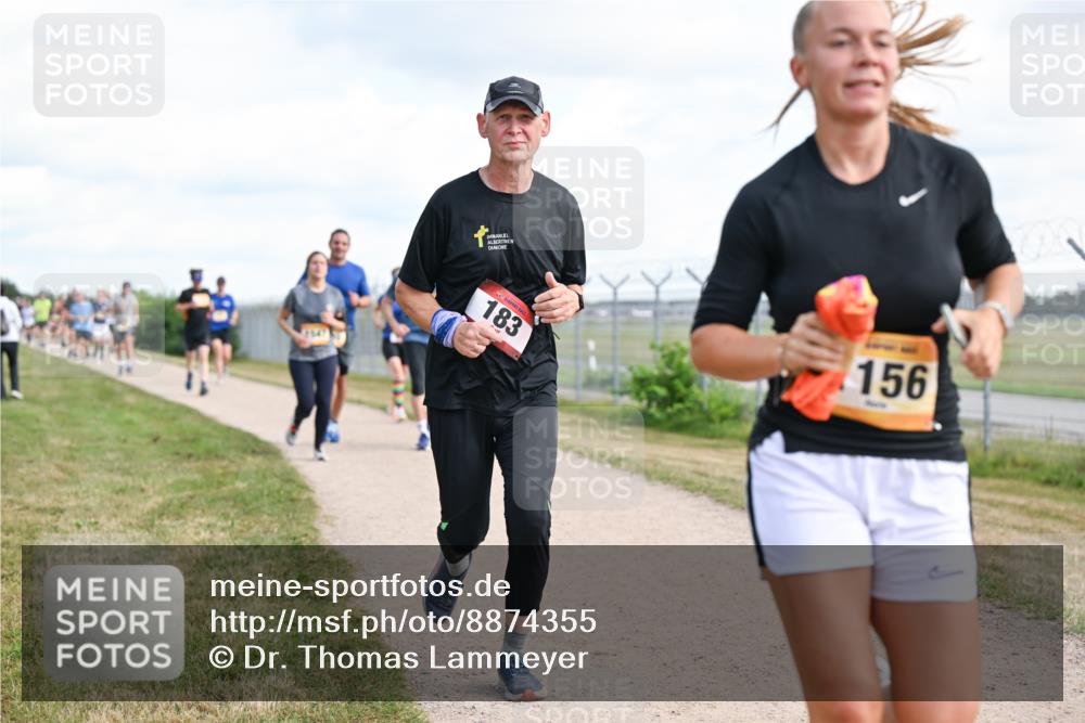 14.09.2025 - Airport Race Dr. Thomas Lammeyer http://msf.ph/oto/8874355 14.09.2025 12:19:04 Laufen 183, 156 meine-sportfotos.de