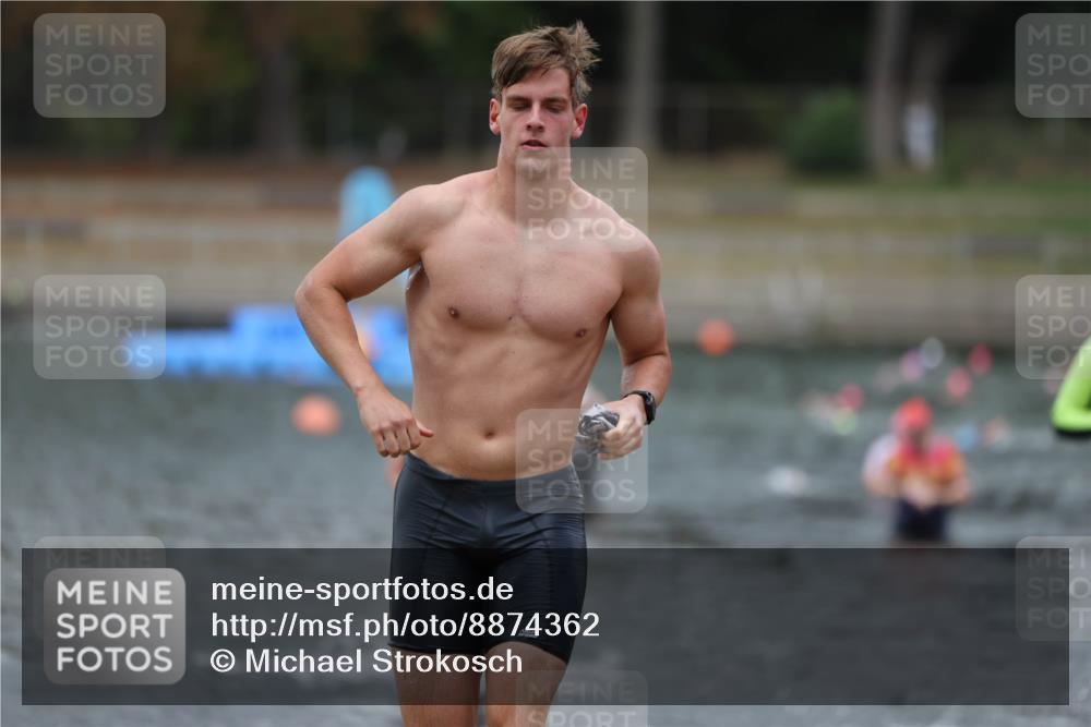 14.09.2025 - Stadtparktriathlon Michael Strokosch http://msf.ph/oto/8874362 14.09.2025 12:33:11 Schwimmen 1329, 1344, 1413 meine-sportfotos.de