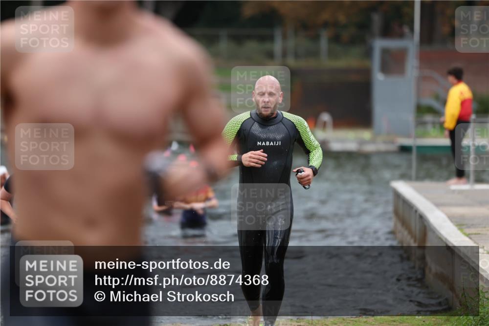 14.09.2025 - Stadtparktriathlon Michael Strokosch http://msf.ph/oto/8874368 14.09.2025 12:33:12 Schwimmen 1329, 1343, 1344, 1413 meine-sportfotos.de