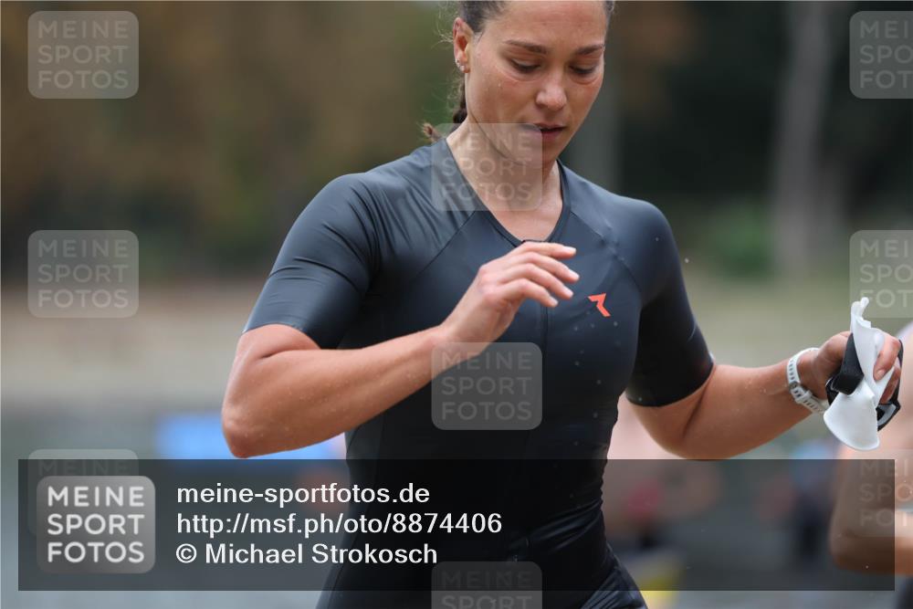 14.09.2025 - Stadtparktriathlon Michael Strokosch http://msf.ph/oto/8874406 14.09.2025 12:33:32 Schwimmen 1327, 1335, 1371, 1374 meine-sportfotos.de