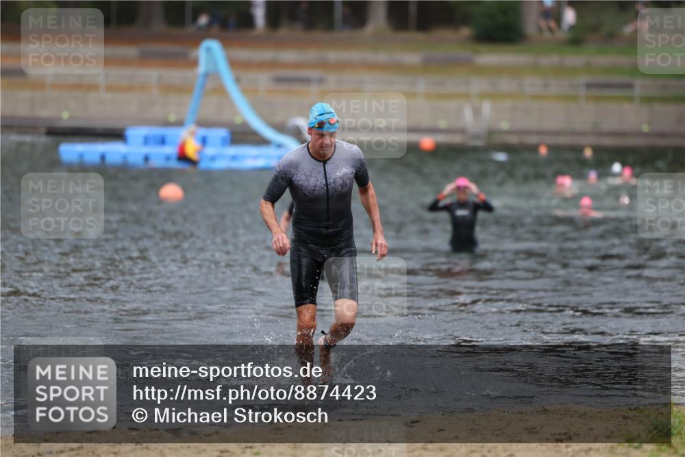 14.09.2025 - Stadtparktriathlon Michael Strokosch http://msf.ph/oto/8874423 14.09.2025 12:33:46 Schwimmen 1347 meine-sportfotos.de
