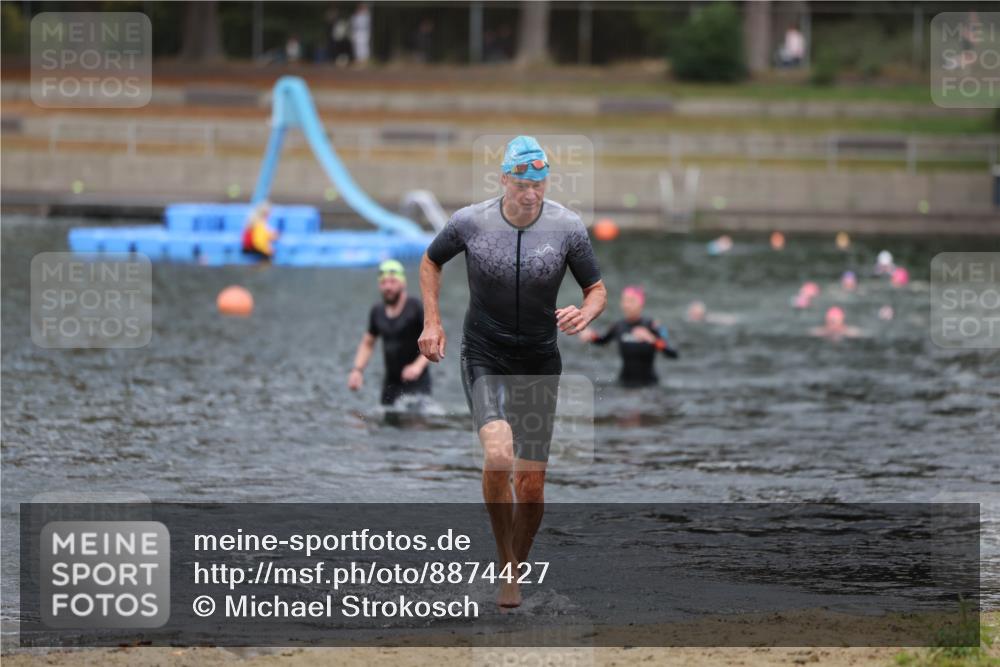 14.09.2025 - Stadtparktriathlon Michael Strokosch http://msf.ph/oto/8874427 14.09.2025 12:33:46 Schwimmen 1347 meine-sportfotos.de