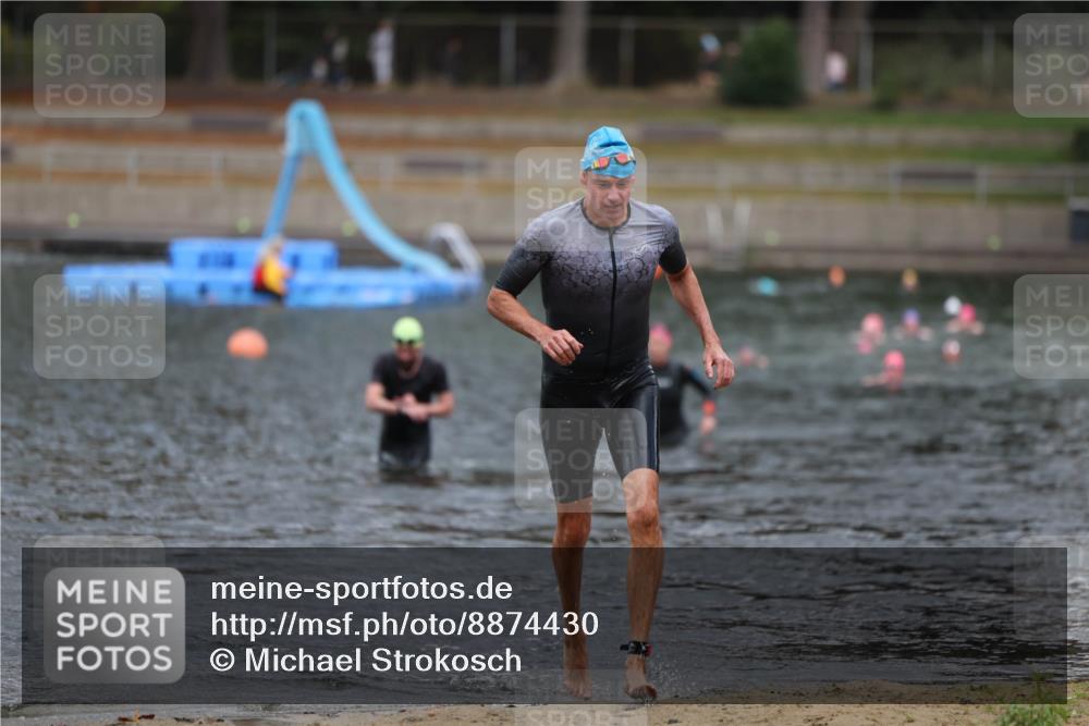 14.09.2025 - Stadtparktriathlon Michael Strokosch http://msf.ph/oto/8874430 14.09.2025 12:33:47 Schwimmen 1347 meine-sportfotos.de