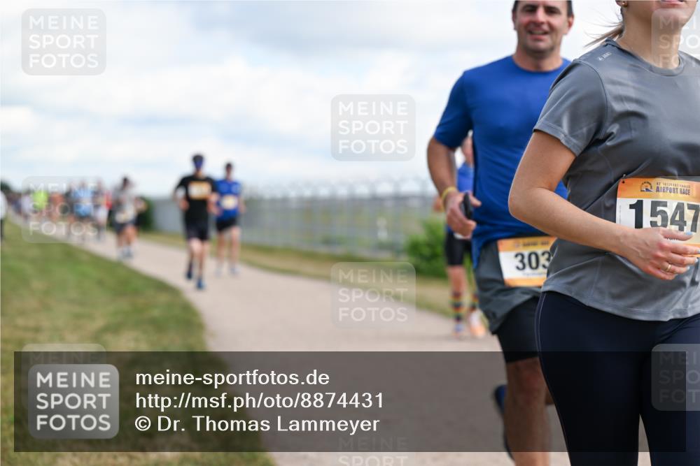 14.09.2025 - Airport Race Dr. Thomas Lammeyer http://msf.ph/oto/8874431 14.09.2025 12:19:09 Laufen 303, 42, 1547 meine-sportfotos.de