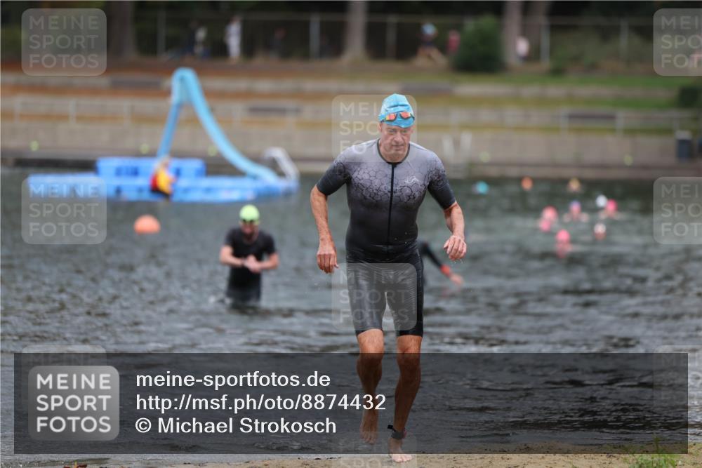 14.09.2025 - Stadtparktriathlon Michael Strokosch http://msf.ph/oto/8874432 14.09.2025 12:33:47 Schwimmen 1347 meine-sportfotos.de