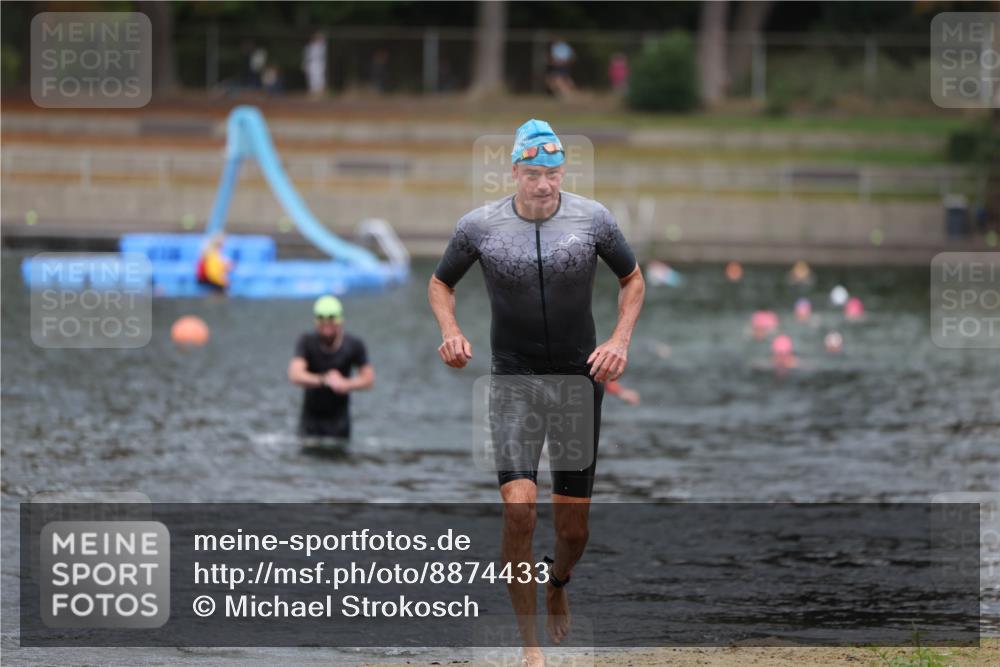 14.09.2025 - Stadtparktriathlon Michael Strokosch http://msf.ph/oto/8874433 14.09.2025 12:33:47 Schwimmen 1347 meine-sportfotos.de