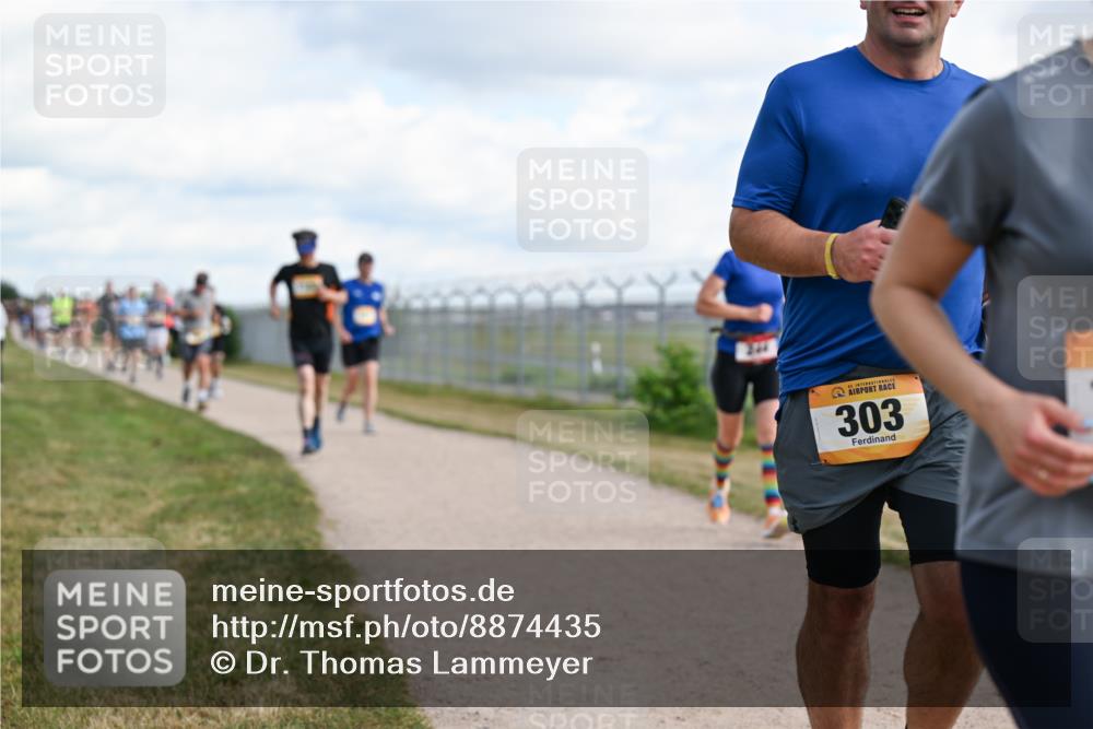 14.09.2025 - Airport Race Dr. Thomas Lammeyer http://msf.ph/oto/8874435 14.09.2025 12:19:09 Laufen 303 meine-sportfotos.de